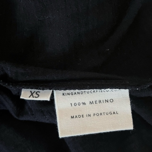 King & Tuckfield Merino Wool Mock Neck Short Sleeve T Shirt in Navy Blue - Picture 4 of 5